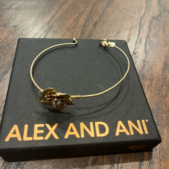 Alex and Annie bracelets - Picture 6 of 6